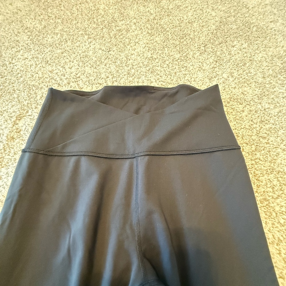 lululemon athletica Black High-Rise Leggings - Picture 2 of 4